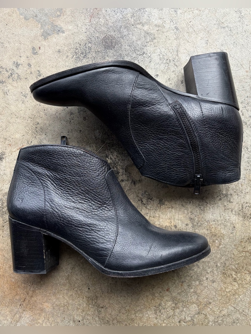 Frye Nora Zip Bootie Black Metallic Painted Leather Heel Ankle Boot